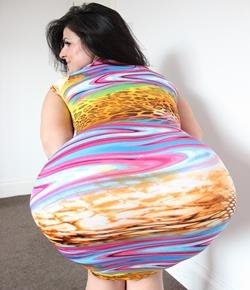 thebigassgirl-tight-summer-dress-booty-curves